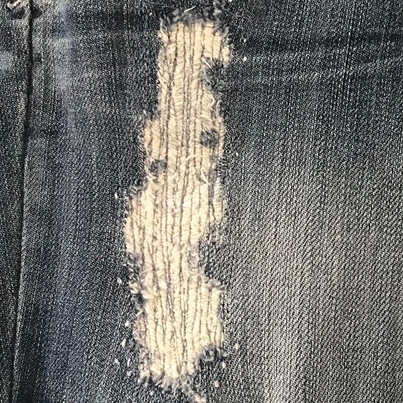 Guess Daredevil Skinny Leg Jeans with Studded Rose🌹Embroidery (NWT) - Picture 10 of 15